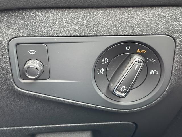ティグアン ＴＤＩ　４モーション　Ｒライン　純正ナビ　フルセグＴＶ　ＣＤ／ＤＶＤ再生　Ｂｌｕｅｔｏｏｔｈ接続　レザーシート　前席シートヒーター　Ｄ席電動パワーシート　アダプティブクルーズコントロール　ブラインドスポットモニター　レーンキープ（25枚目）