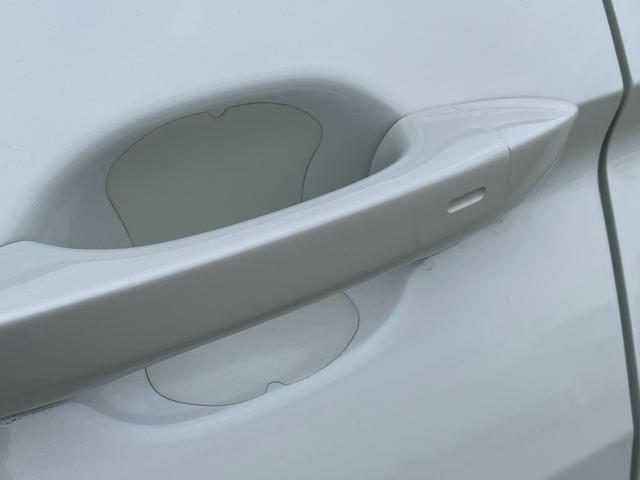 ティグアン ＴＤＩ　４モーション　Ｒライン　純正ナビ　フルセグＴＶ　ＣＤ／ＤＶＤ再生　Ｂｌｕｅｔｏｏｔｈ接続　レザーシート　前席シートヒーター　Ｄ席電動パワーシート　アダプティブクルーズコントロール　ブラインドスポットモニター　レーンキープ（66枚目）