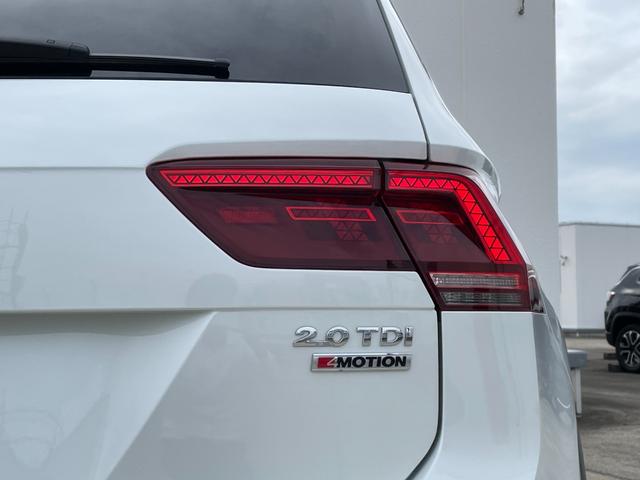 ティグアン ＴＤＩ　４モーション　Ｒライン　純正ナビ　フルセグＴＶ　ＣＤ／ＤＶＤ再生　Ｂｌｕｅｔｏｏｔｈ接続　レザーシート　前席シートヒーター　Ｄ席電動パワーシート　アダプティブクルーズコントロール　ブラインドスポットモニター　レーンキープ（72枚目）