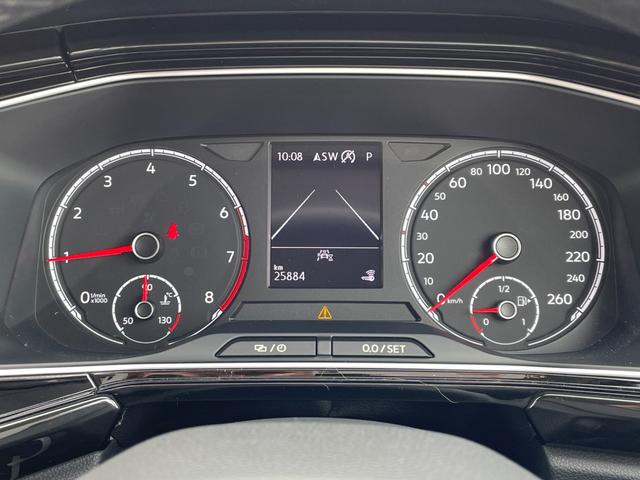 Ｔ－クロス ＴＳＩ　１ｓｔプラス　純正ナビ　フルセグＴＶ　ＣＤ／ＤＶＤ　Ｂｌｕｅｔｏｏｔｈ接続　バックモニター　ＡｐｐｌｅＣａｒＰｌａｙ　ＡｎｄｒｏｉｄＡｕｔｏ　バックモニター　アダプティブクルーズコントロール　ＢＳＭ　レーンキープ（9枚目）