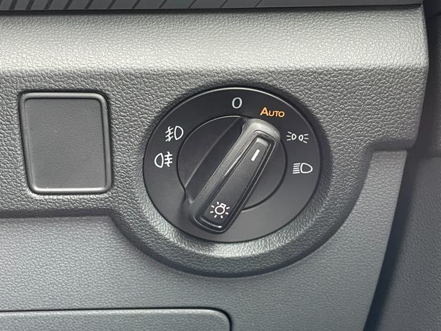 Ｔ－クロス ＴＳＩ　１ｓｔプラス　純正ナビ　フルセグＴＶ　ＣＤ／ＤＶＤ　Ｂｌｕｅｔｏｏｔｈ接続　バックモニター　ＡｐｐｌｅＣａｒＰｌａｙ　ＡｎｄｒｏｉｄＡｕｔｏ　バックモニター　アダプティブクルーズコントロール　ＢＳＭ　レーンキープ（12枚目）