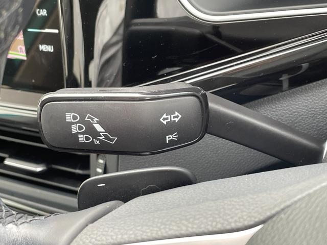 Ｔ－クロス ＴＳＩ　１ｓｔプラス　純正ナビ　フルセグＴＶ　ＣＤ／ＤＶＤ　Ｂｌｕｅｔｏｏｔｈ接続　バックモニター　ＡｐｐｌｅＣａｒＰｌａｙ　ＡｎｄｒｏｉｄＡｕｔｏ　バックモニター　アダプティブクルーズコントロール　ＢＳＭ　レーンキープ（14枚目）