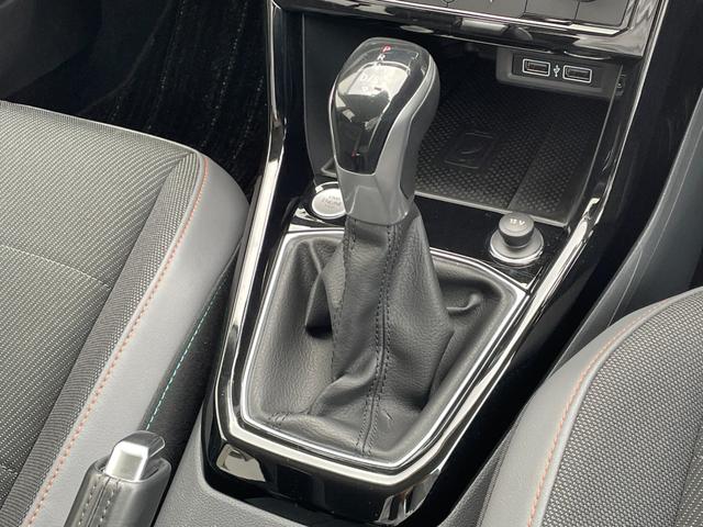 Ｔ－クロス ＴＳＩ　１ｓｔプラス　純正ナビ　フルセグＴＶ　ＣＤ／ＤＶＤ　Ｂｌｕｅｔｏｏｔｈ接続　バックモニター　ＡｐｐｌｅＣａｒＰｌａｙ　ＡｎｄｒｏｉｄＡｕｔｏ　バックモニター　アダプティブクルーズコントロール　ＢＳＭ　レーンキープ（26枚目）