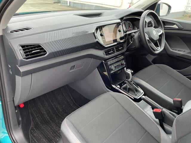 Ｔ－クロス ＴＳＩ　１ｓｔプラス　純正ナビ　フルセグＴＶ　ＣＤ／ＤＶＤ　Ｂｌｕｅｔｏｏｔｈ接続　バックモニター　ＡｐｐｌｅＣａｒＰｌａｙ　ＡｎｄｒｏｉｄＡｕｔｏ　バックモニター　アダプティブクルーズコントロール　ＢＳＭ　レーンキープ（39枚目）