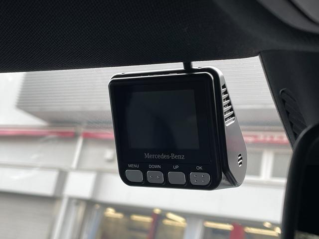 ＣＬＡクラス ＣＬＡ３５　４マチック　純正ナビ　フルセグＴＶ　Ｂｌｕｅｔｏｏｔｈ接続　３６０°カメラ　前後ドライブレコーダー　パノラマルーフ　スマートキー　パドルシフト　ヘッドアップディスプレイ　前席電動パワーシート　シートヒーター（14枚目）