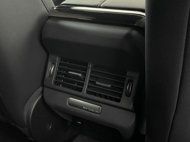 レンジローバーイヴォーク Ｒ－ダイナミック　Ｓ　４ＷＤ　ディーゼル車　純正ナビ　３６０°カメラ　Ａｐｐｌｅ　Ｃａｒ　Ｐｌａｙ　ブラックレザーシート　シートヒーター　ＡＣＣ　ＢＳＭ　レーンキープ　パワーバック　ドアドライブレコーダー　ＥＴＣ（21枚目）