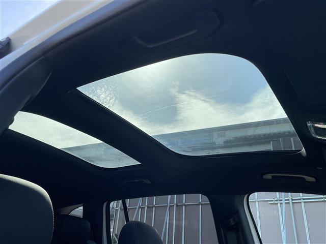 ＧＬＢ ＧＬＢ２００ｄ　４マチック　ＡＭＧラインパッケージ　純正ＯＰ前後ドライブレコーダー　純正ナビ　フルセグＴＶ　Ｂｌｕｅｔｏｏｔｈ　３６０°カメラ　ハーフレザーシート　シートヒーター　前席パワーシート　ワンオーナー　パワーバックドア　アダプティブクルーズ（3枚目）