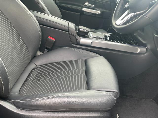 ＧＬＢ ＧＬＢ２００ｄ　４マチック　ナビゲーションＰＫＧ　ＭＢＵＸ　レーダーセーフティＰＫＧ　ＡＣＣ／ＢＳＡ／ＬＫＡ　３６０°カメラ　ＥＴＣ２．０　前後ドライブレコーダー　パワーバックドア　前席メモリ付パワーシート　前席シートヒーター（50枚目）