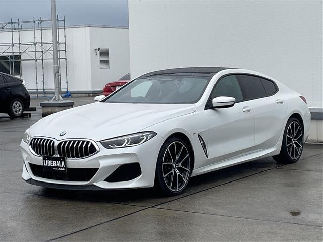 8シリーズ 840d xDrive グランクーペ パノラマルーフ/純正ナビ/DTV/360°カメラ/harman Kardon/茶革シート/Apple Car Play/ETC/HUD/前後ドラレコ/シートヒーター/シートベンチレーション(32枚目)