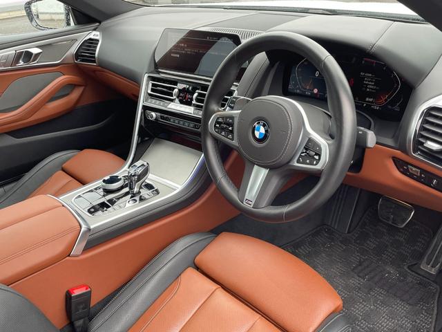 8シリーズ 840d xDrive グランクーペ パノラマルーフ/純正ナビ/DTV/360°カメラ/harman Kardon/茶革シート/Apple Car Play/ETC/HUD/前後ドラレコ/シートヒーター/シートベンチレーション(33枚目)