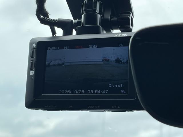 A4アバント 35TDI Sライン MMIナビ/DTV/360°カメラ/マトリクスLED/ハーフレザーシート/シートヒーター/ACC/BSM/レーンアシスト/バーチャルコックピット/ETC/前後ドラレコ/パワーバックドア/CarPlay(11枚目)