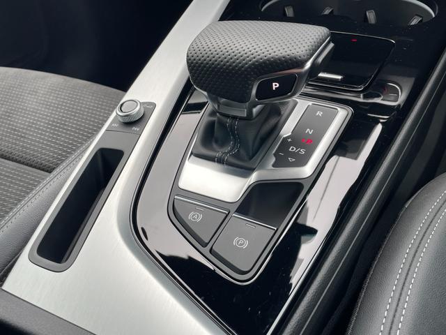 A4アバント 35TDI Sライン MMIナビ/DTV/360°カメラ/マトリクスLED/ハーフレザーシート/シートヒーター/ACC/BSM/レーンアシスト/バーチャルコックピット/ETC/前後ドラレコ/パワーバックドア/CarPlay(22枚目)