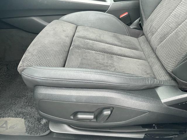 A4アバント 35TDI Sライン MMIナビ/DTV/360°カメラ/マトリクスLED/ハーフレザーシート/シートヒーター/ACC/BSM/レーンアシスト/バーチャルコックピット/ETC/前後ドラレコ/パワーバックドア/CarPlay(42枚目)