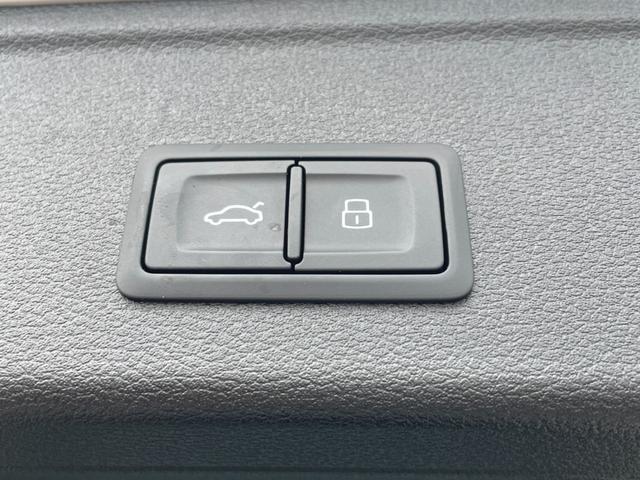 A4アバント 35TDI Sライン MMIナビ/DTV/360°カメラ/マトリクスLED/ハーフレザーシート/シートヒーター/ACC/BSM/レーンアシスト/バーチャルコックピット/ETC/前後ドラレコ/パワーバックドア/CarPlay(49枚目)