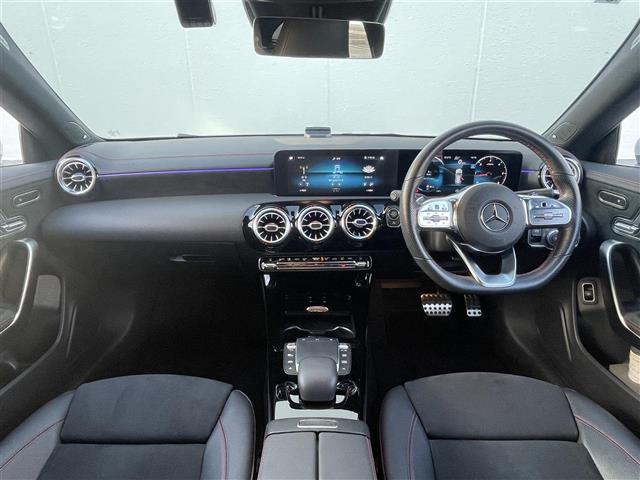 ＣＬＡクラス シューティングブレーク ＣＬＡ２００ｄ　シューティングブレーク　ＡＭＧライン　純正ナビ　バックカメラ　ハーフレザーシート　シートヒーター　パワーシート　アダプティブクルーズコントロール　ブラインドスポットモニター　レーンキープアシスト　パワーバックドア　ドラレコ　ＥＴＣ２．０（2枚目）