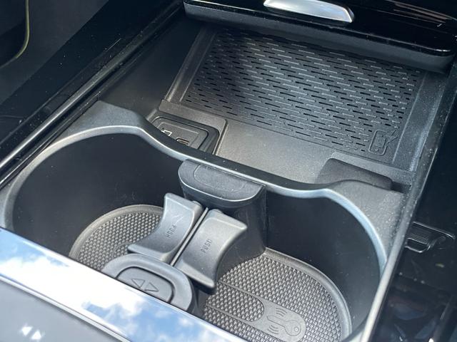 Ａクラス Ａ１８０　エディション１　純正ナビ　３６０°カメラ　ハーフレザーシート　シートヒーター　パワーシート　ヘッドアップディスプレイ　ＥＴＣ２．０　パドルシフト　ワイヤレス充電　前後ドライブレコーダー　レーダーセーフティパッケージ（25枚目）