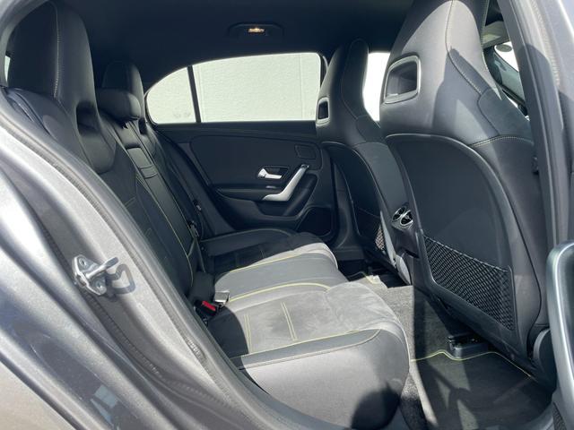 Ａクラス Ａ１８０　エディション１　純正ナビ　３６０°カメラ　ハーフレザーシート　シートヒーター　パワーシート　ヘッドアップディスプレイ　ＥＴＣ２．０　パドルシフト　ワイヤレス充電　前後ドライブレコーダー　レーダーセーフティパッケージ（42枚目）