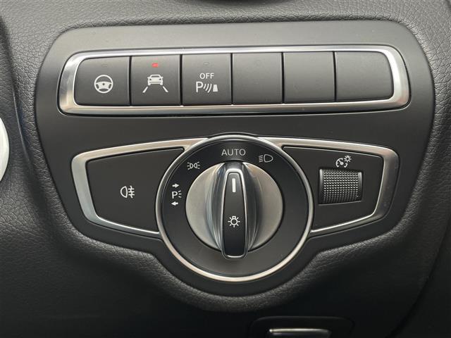 Ｃクラスステーションワゴン Ｃ２２０ｄ　ステーションワゴンローレウスエディション　パノラマサンルーフ　純正ナビ　バックカメラ　黒レザーシート　シートヒーター　ＥＴＣ　アダプティブクルーズコントロール　ブラインドスポットモニター　レーンキープアシスト　パドルシフト　スマートキー（21枚目）