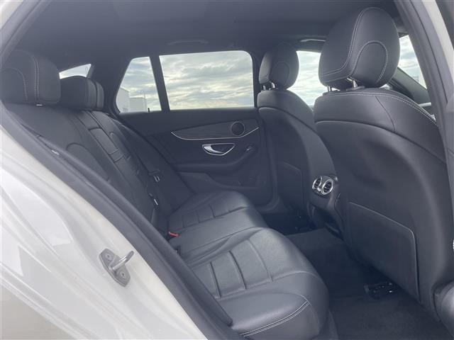 Ｃクラスステーションワゴン Ｃ２２０ｄ　ステーションワゴンローレウスエディション　パノラマサンルーフ　純正ナビ　バックカメラ　黒レザーシート　シートヒーター　ＥＴＣ　アダプティブクルーズコントロール　ブラインドスポットモニター　レーンキープアシスト　パドルシフト　スマートキー（28枚目）