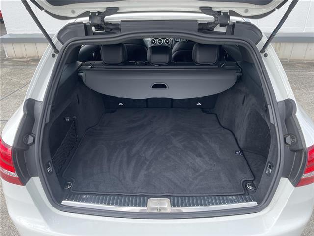 Ｃクラスステーションワゴン Ｃ２２０ｄ　ステーションワゴンローレウスエディション　パノラマサンルーフ　純正ナビ　バックカメラ　黒レザーシート　シートヒーター　ＥＴＣ　アダプティブクルーズコントロール　ブラインドスポットモニター　レーンキープアシスト　パドルシフト　スマートキー（30枚目）