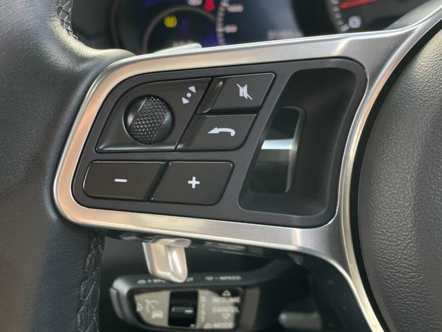 カイエンクーペ カイエンS クーペ スポーツクロノPKG パノラマサンルーフ 純正ナビ 360°カメラ 黒革シート シートヒーター/ベンチレーション ブラインドスポットモニター レーンキープ アダプティブエアサスペンション ETC2.0(11枚目)