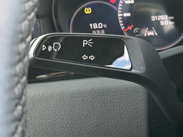 カイエンクーペ カイエンS クーペ スポーツクロノPKG パノラマサンルーフ 純正ナビ 360°カメラ 黒革シート シートヒーター/ベンチレーション ブラインドスポットモニター レーンキープ アダプティブエアサスペンション ETC2.0(13枚目)