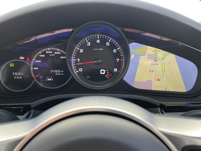 カイエンクーペ カイエンS クーペ スポーツクロノPKG パノラマサンルーフ 純正ナビ 360°カメラ 黒革シート シートヒーター/ベンチレーション ブラインドスポットモニター レーンキープ アダプティブエアサスペンション ETC2.0(16枚目)