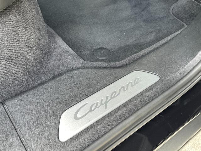 カイエンクーペ カイエンS クーペ スポーツクロノPKG パノラマサンルーフ 純正ナビ 360°カメラ 黒革シート シートヒーター/ベンチレーション ブラインドスポットモニター レーンキープ アダプティブエアサスペンション ETC2.0(44枚目)