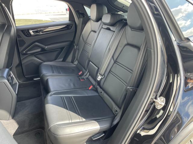 カイエンクーペ カイエンS クーペ スポーツクロノPKG パノラマサンルーフ 純正ナビ 360°カメラ 黒革シート シートヒーター/ベンチレーション ブラインドスポットモニター レーンキープ アダプティブエアサスペンション ETC2.0(56枚目)