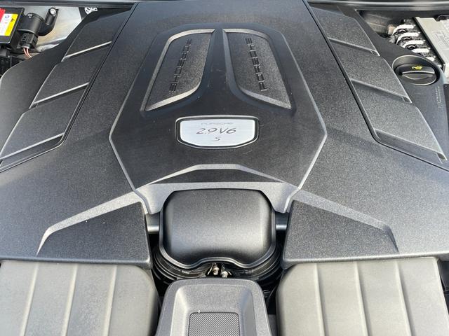 カイエンクーペ カイエンS クーペ スポーツクロノPKG パノラマサンルーフ 純正ナビ 360°カメラ 黒革シート シートヒーター/ベンチレーション ブラインドスポットモニター レーンキープ アダプティブエアサスペンション ETC2.0(80枚目)