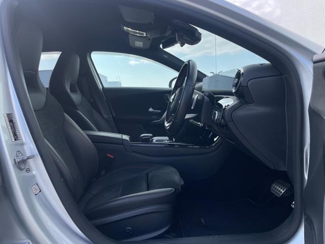 Ａクラス Ａ１８０　メーカーナビ／フルセグＴＶ／Ｂカメラ／ＡＣＣ／ＢＳＭ／レーンキープ／ハーフレザー／シートヒーター／パワーシート／ワイヤレス充電／ドライブレコーダー／ＥＴＣ／ＵＳＢ／ＢＴオーディオ／ＡＭＧ１８インチＡＷ（32枚目）