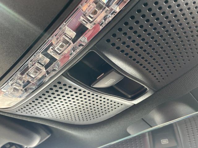 GLC GLC220d 4マチック AMGライン 純正ナビ フルセグTV Bluetooth接続 360°カメラ レザーシート シートヒーター パワーバックドア パノラマルーフ アダプティブクルーズコントロール ブラインドスポットモニター ETC(31枚目)