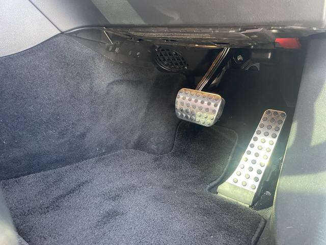 GLC GLC220d 4マチック AMGライン 純正ナビ フルセグTV Bluetooth接続 360°カメラ レザーシート シートヒーター パワーバックドア パノラマルーフ アダプティブクルーズコントロール ブラインドスポットモニター ETC(37枚目)