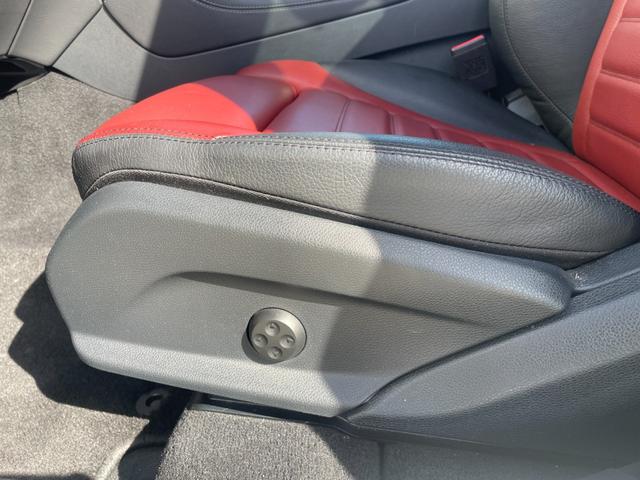 GLC GLC220d 4マチック AMGライン 純正ナビ フルセグTV Bluetooth接続 360°カメラ レザーシート シートヒーター パワーバックドア パノラマルーフ アダプティブクルーズコントロール ブラインドスポットモニター ETC(52枚目)