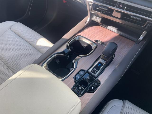 RX RX450h+ バージョンL 純正12.3インチナビ フルセグTV Bluetooth接続 パノラミックビューモニター パノラマムーンルーフ レクサスセーフティシステム プリクラッシュセーフティ レーンキープアシスト ACC BA(17枚目)