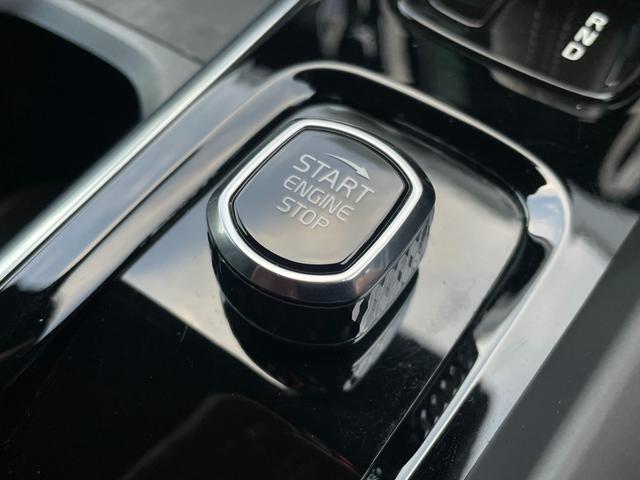 XC60 B6 AWD Rデザイン ワンオーナー エアサス車 TRデザイン専用ハーフレザー 全席シートヒーター 純正Googleナビ ヘッドアップディスプレイ パワーテールゲート Harman/Kardonサウンド ACC BSM(25枚目)