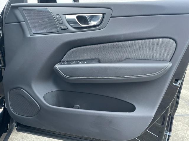 XC60 B6 AWD Rデザイン ワンオーナー エアサス車 TRデザイン専用ハーフレザー 全席シートヒーター 純正Googleナビ ヘッドアップディスプレイ パワーテールゲート Harman/Kardonサウンド ACC BSM(37枚目)