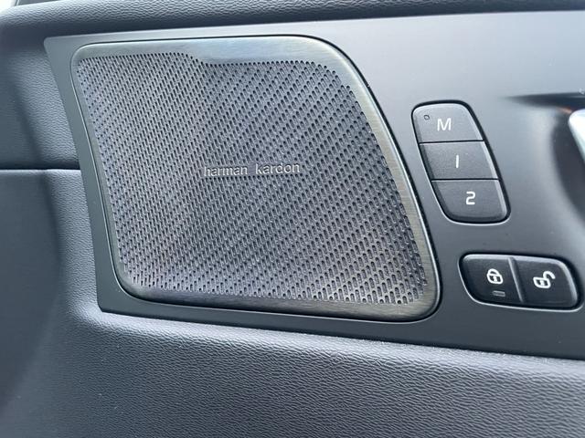 XC60 B6 AWD Rデザイン ワンオーナー エアサス車 TRデザイン専用ハーフレザー 全席シートヒーター 純正Googleナビ ヘッドアップディスプレイ パワーテールゲート Harman/Kardonサウンド ACC BSM(38枚目)