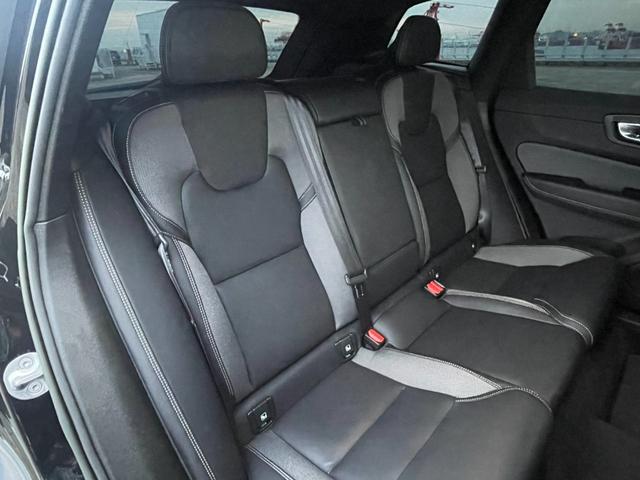 XC60 B6 AWD Rデザイン ワンオーナー エアサス車 TRデザイン専用ハーフレザー 全席シートヒーター 純正Googleナビ ヘッドアップディスプレイ パワーテールゲート Harman/Kardonサウンド ACC BSM(42枚目)