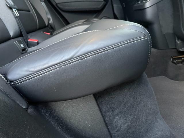 XC60 B6 AWD Rデザイン ワンオーナー エアサス車 TRデザイン専用ハーフレザー 全席シートヒーター 純正Googleナビ ヘッドアップディスプレイ パワーテールゲート Harman/Kardonサウンド ACC BSM(45枚目)