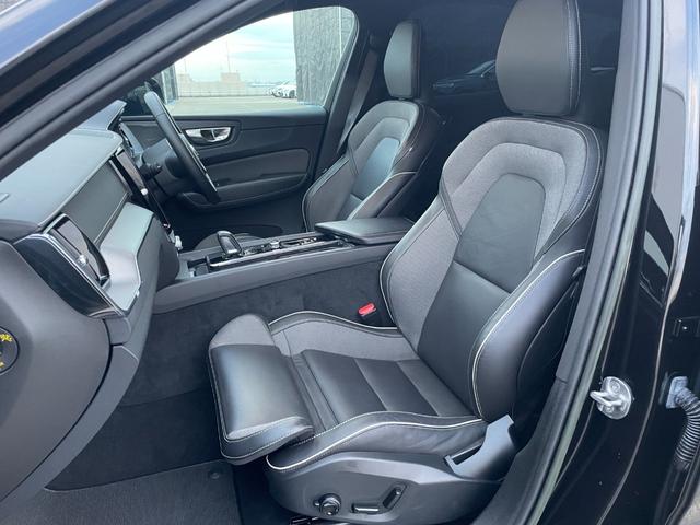 XC60 B6 AWD Rデザイン ワンオーナー エアサス車 TRデザイン専用ハーフレザー 全席シートヒーター 純正Googleナビ ヘッドアップディスプレイ パワーテールゲート Harman/Kardonサウンド ACC BSM(49枚目)