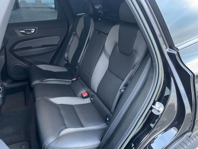 XC60 B6 AWD Rデザイン ワンオーナー エアサス車 TRデザイン専用ハーフレザー 全席シートヒーター 純正Googleナビ ヘッドアップディスプレイ パワーテールゲート Harman/Kardonサウンド ACC BSM(56枚目)