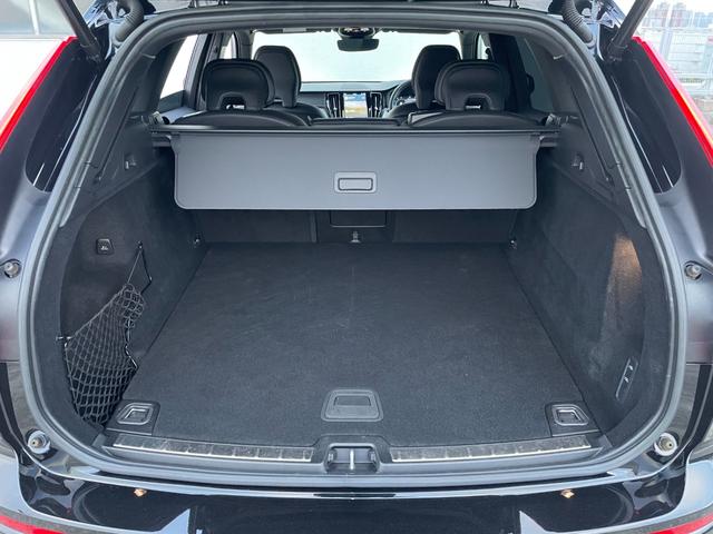 XC60 B6 AWD Rデザイン ワンオーナー エアサス車 TRデザイン専用ハーフレザー 全席シートヒーター 純正Googleナビ ヘッドアップディスプレイ パワーテールゲート Harman/Kardonサウンド ACC BSM(60枚目)