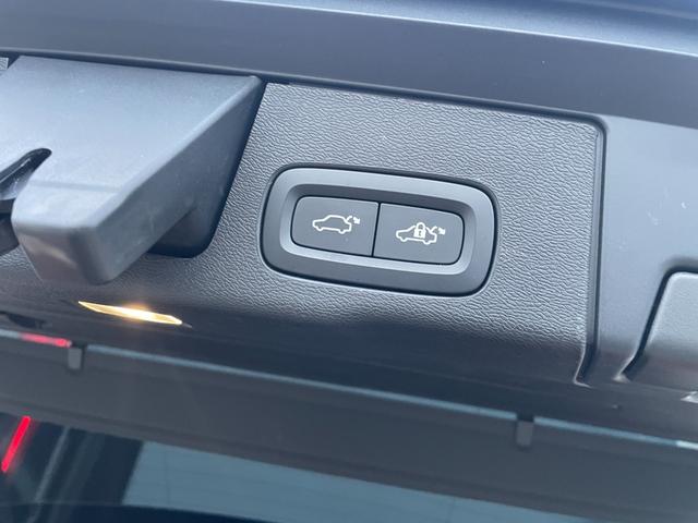 XC60 B6 AWD Rデザイン ワンオーナー エアサス車 TRデザイン専用ハーフレザー 全席シートヒーター 純正Googleナビ ヘッドアップディスプレイ パワーテールゲート Harman/Kardonサウンド ACC BSM(61枚目)