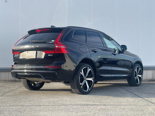 XC60 B6 AWD Rデザイン ワンオーナー エアサス車 TRデザイン専用ハーフレザー 全席シートヒーター 純正Googleナビ ヘッドアップディスプレイ パワーテールゲート Harman/Kardonサウンド ACC BSM(71枚目)