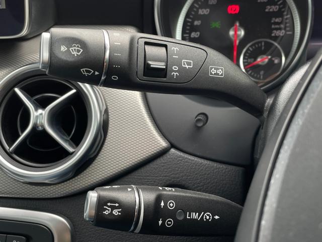 GLAクラス GLA220 4マチック レーダーセーフティパッケージ サンルーフ 純正ナビ フルセグTV Bluetooth接続バックモニター 電動リアゲート haman/kardon ブラインドスポットモニター レーンキープアシスト(17枚目)