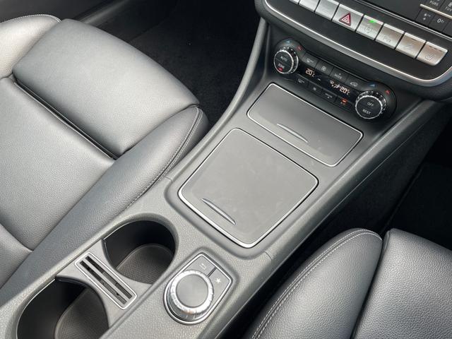 GLAクラス GLA220 4マチック レーダーセーフティパッケージ サンルーフ 純正ナビ フルセグTV Bluetooth接続バックモニター 電動リアゲート haman/kardon ブラインドスポットモニター レーンキープアシスト(23枚目)