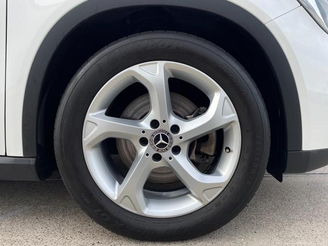 GLAクラス GLA220 4マチック レーダーセーフティパッケージ サンルーフ 純正ナビ フルセグTV Bluetooth接続バックモニター 電動リアゲート haman/kardon ブラインドスポットモニター レーンキープアシスト(77枚目)