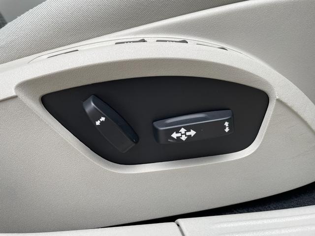 V40 T3 モメンタム 純正ナビ フルセグTV バックモニター 衝突被害軽減ブレーキ レーンキープアシスト ブラインドスポットモニター クルーズコントロール ドライブレコーダー ETC ステアリングスイッチ ドライブレコーダ(29枚目)