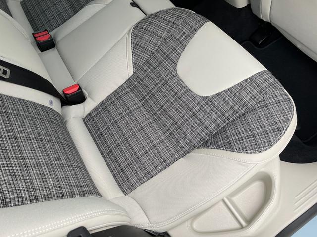 V40 T3 モメンタム 純正ナビ フルセグTV バックモニター 衝突被害軽減ブレーキ レーンキープアシスト ブラインドスポットモニター クルーズコントロール ドライブレコーダー ETC ステアリングスイッチ ドライブレコーダ(39枚目)